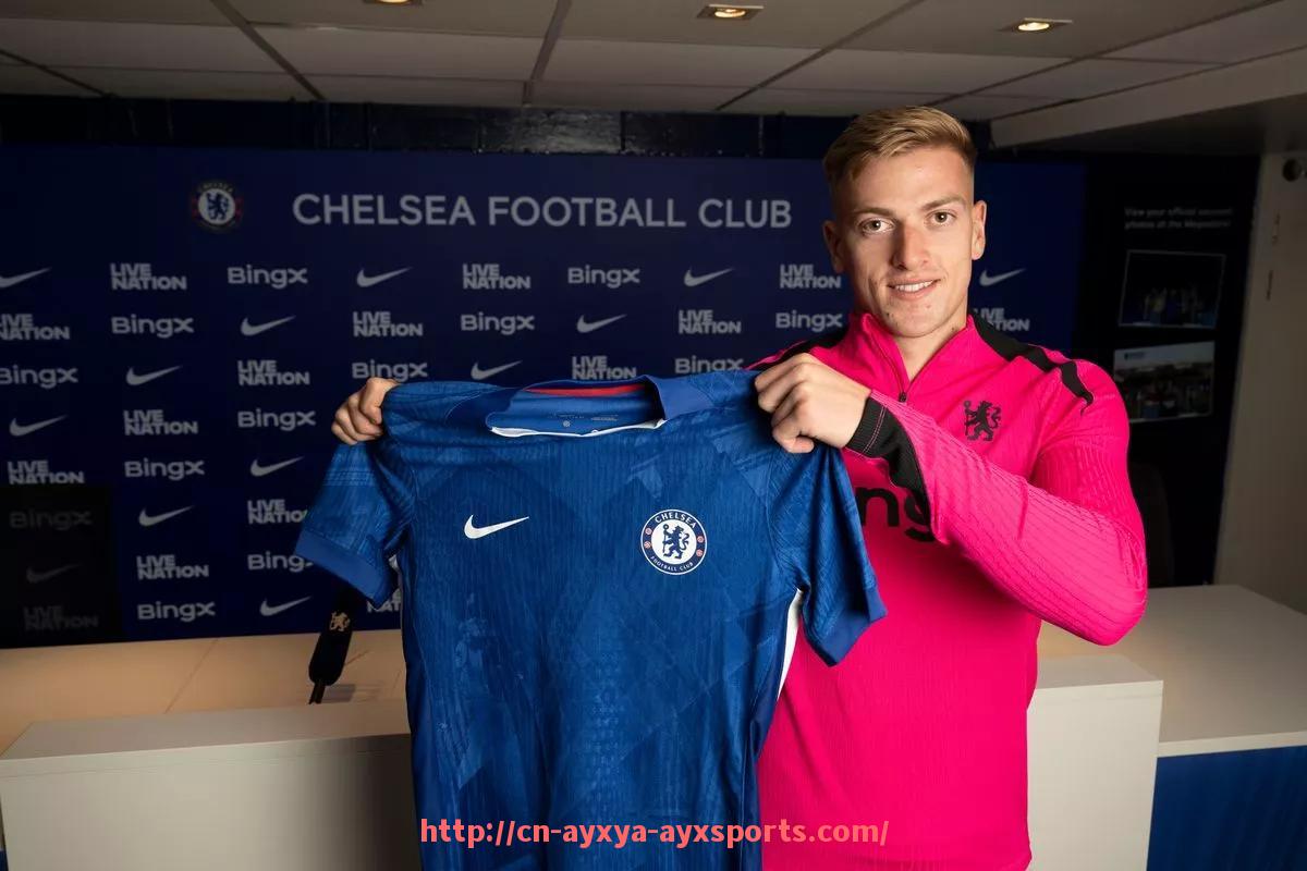 爱游戏体育-火箭队对阵活塞比赛直播地址与开赛时间