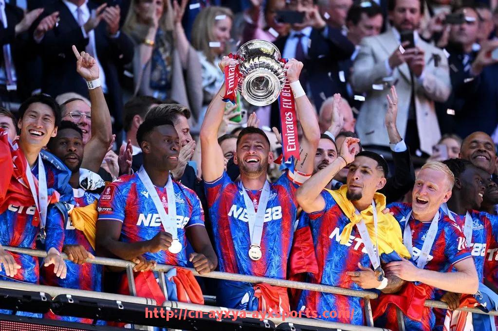 爱游戏体育-英超未来几个赛季的球衣赞助商发展趋势预测